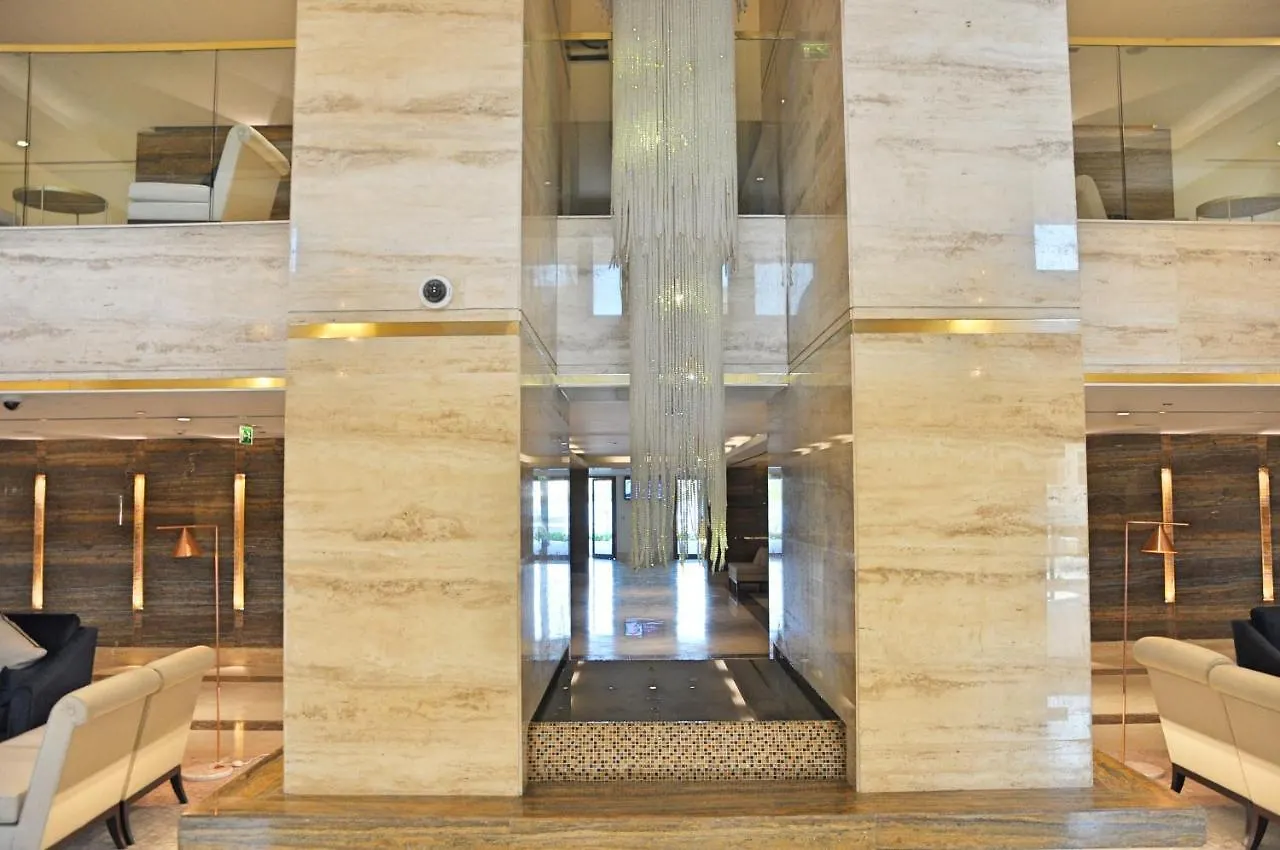 Spacious 4 Bd Apartment With Amazing Sea View Dubai