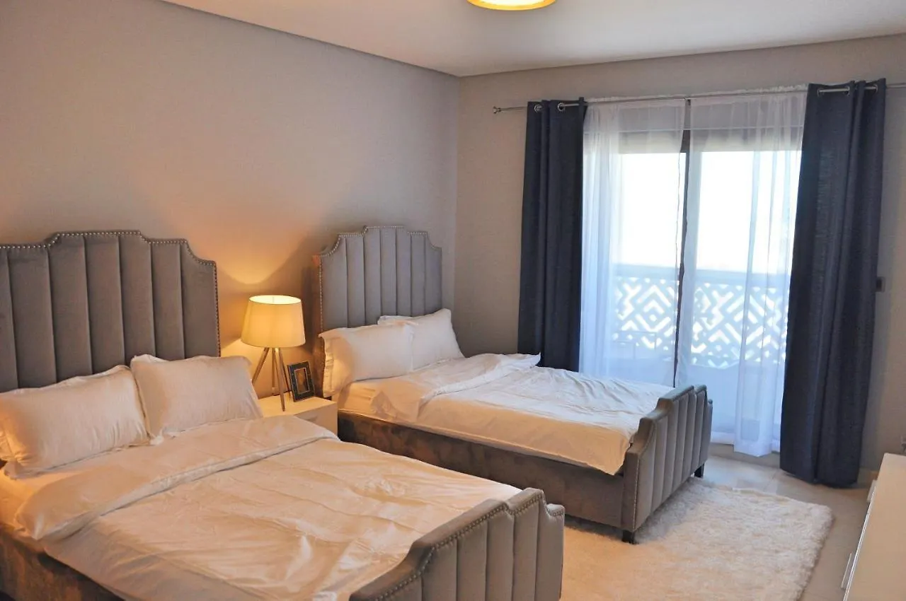 Spacious 4 Bd Apartment With Amazing Sea View Dubai