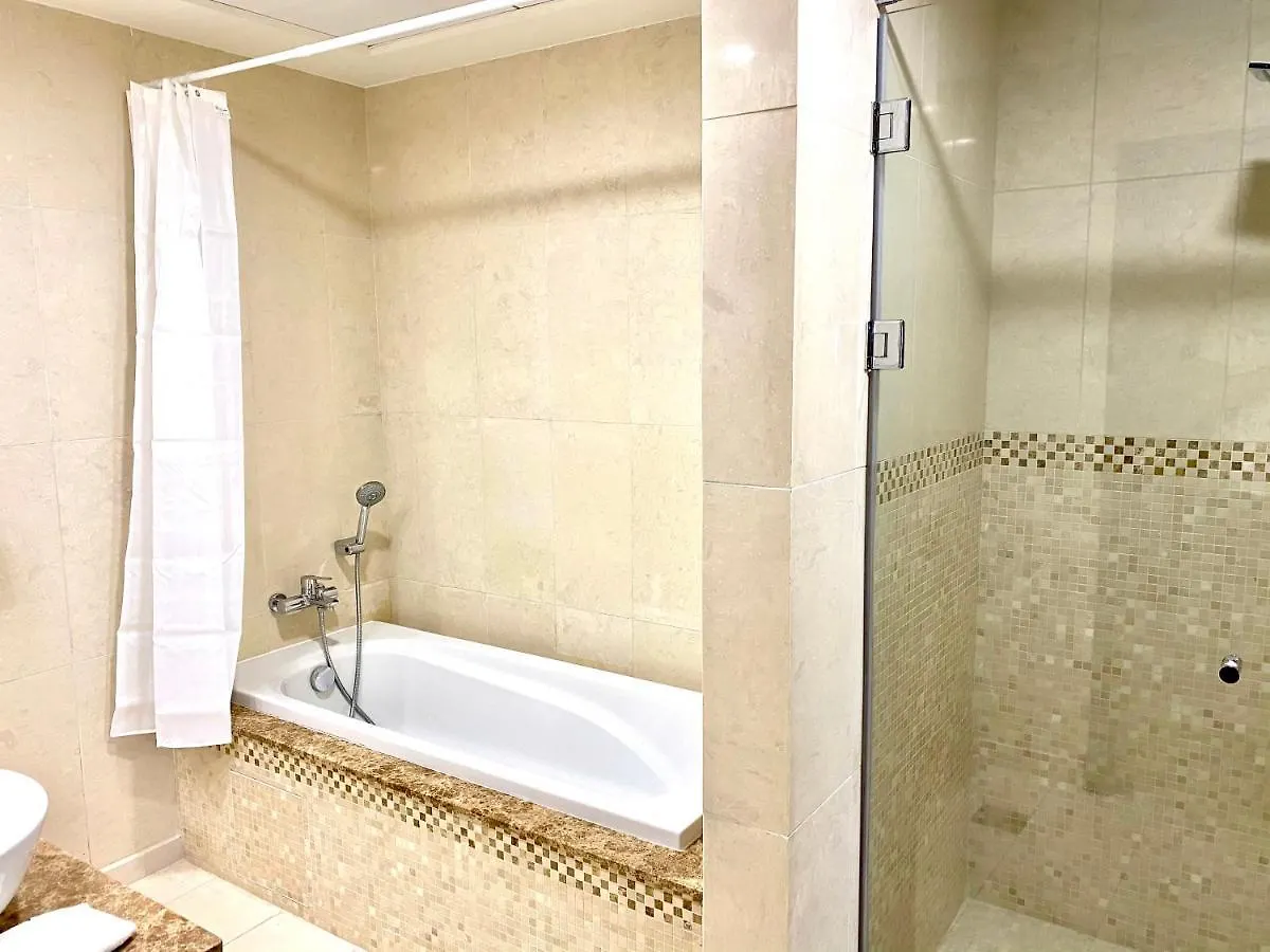 Spacious 4 Bd Apartment With Amazing Sea View Dubai