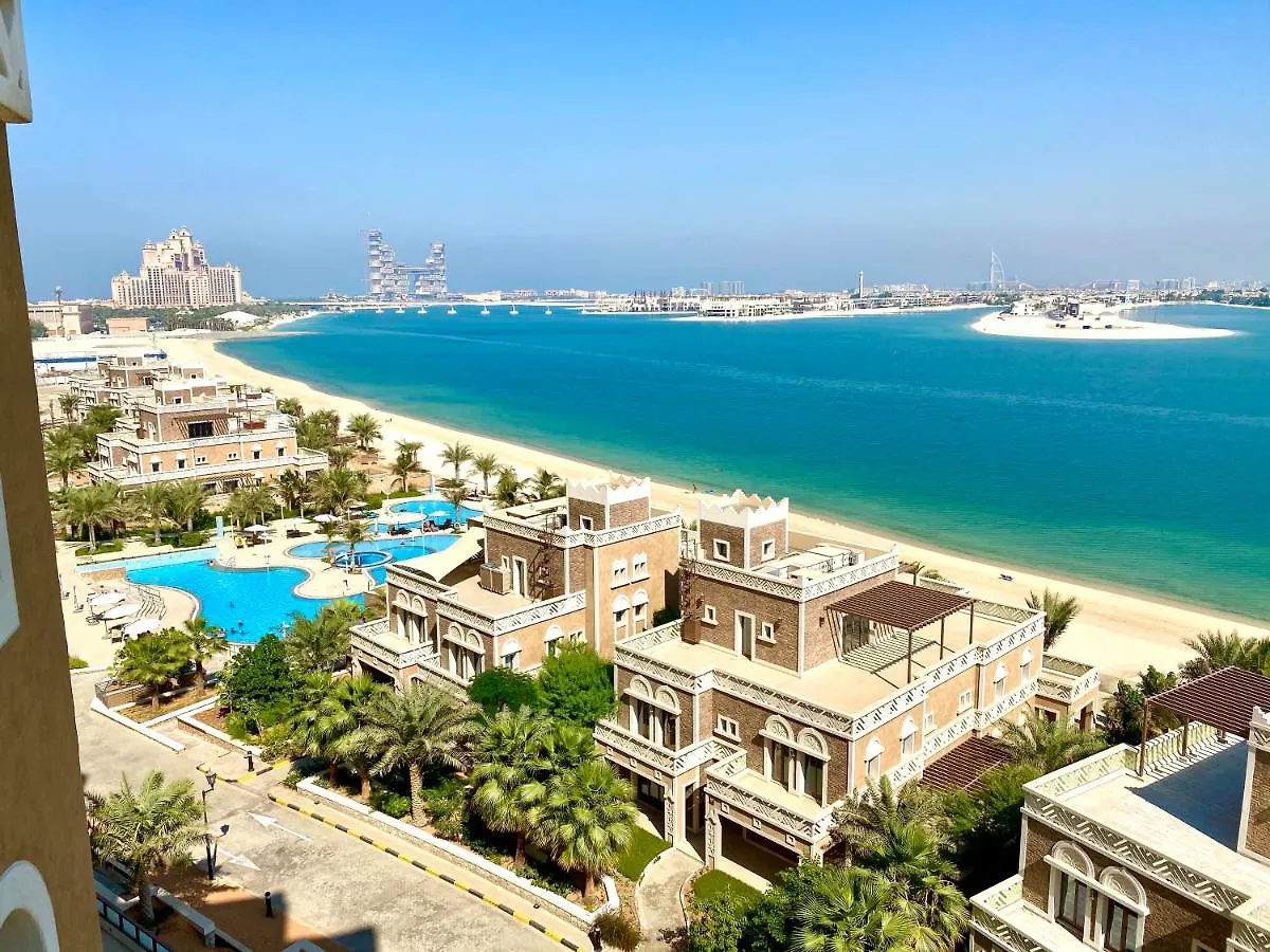 Spacious 4 Bd Apartment With Amazing Sea View Dubai