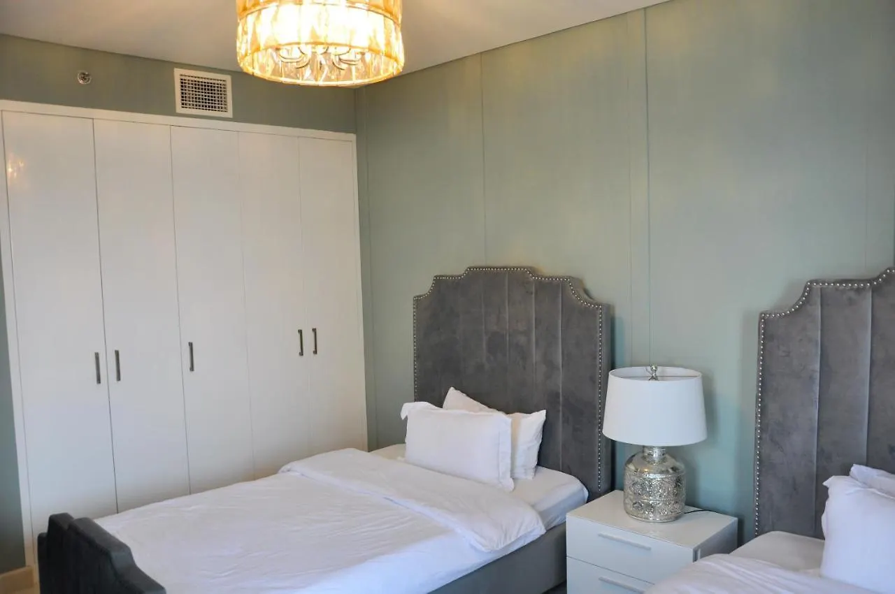Spacious 4 Bd Apartment With Amazing Sea View Dubai 0*,