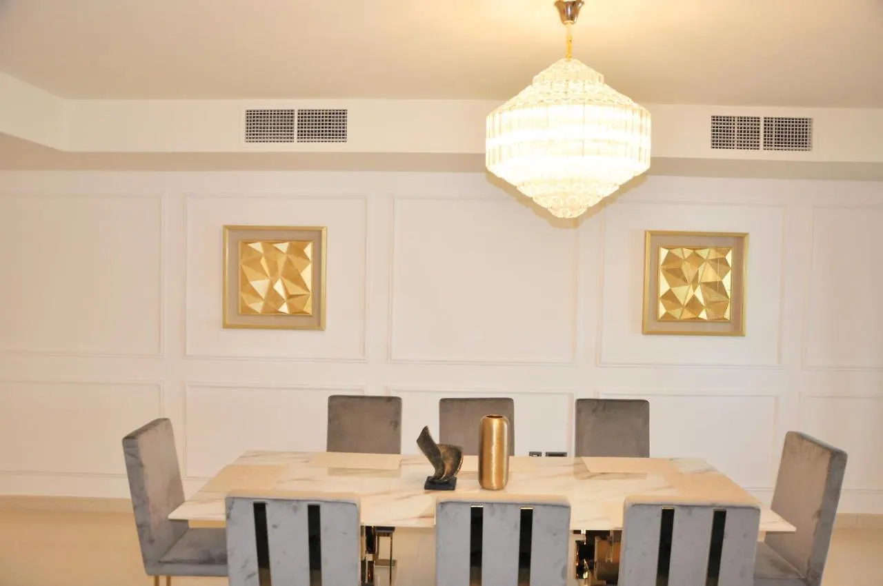 Spacious 4 Bd Apartment With Amazing Sea View Dubai 0*,